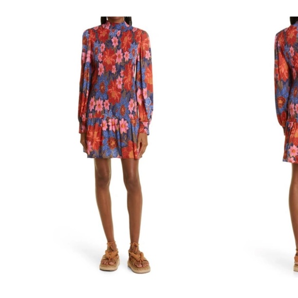 ❌❌ SOLD❌❌Farm Rio 🌴🔥Navy Garden Smocked Mini dress - Picture 5 of 12